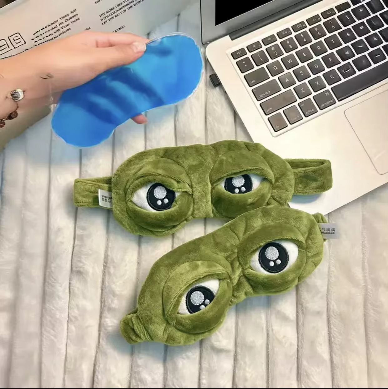 Frog Eye Sleep  Mask