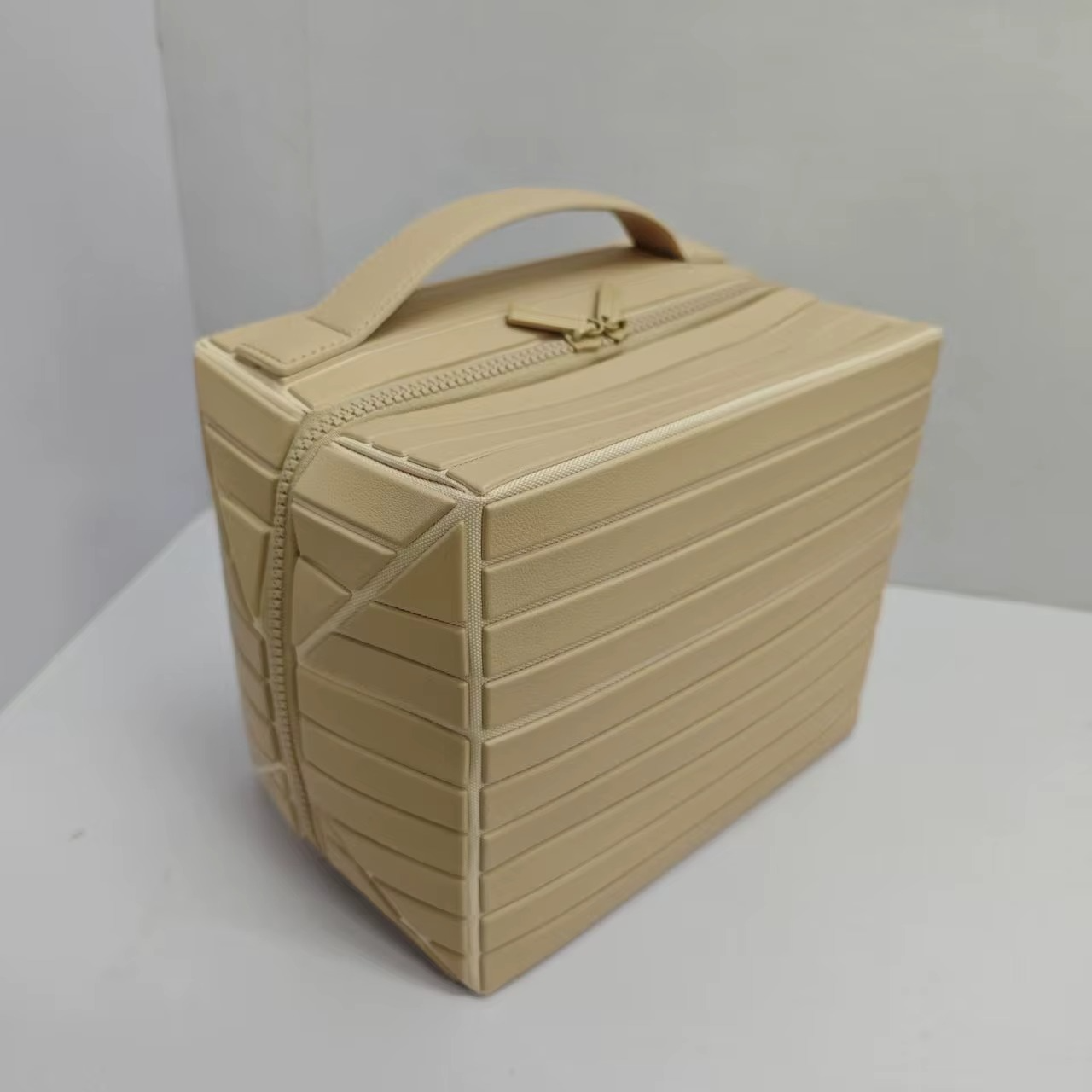 Cosmetic storage bag